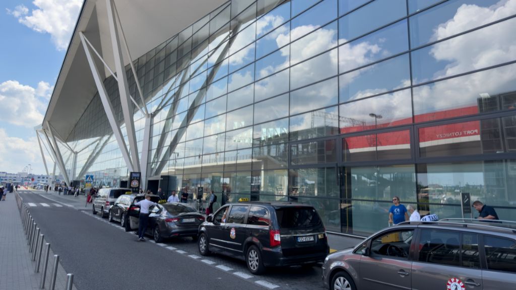 transportation gdansk airport